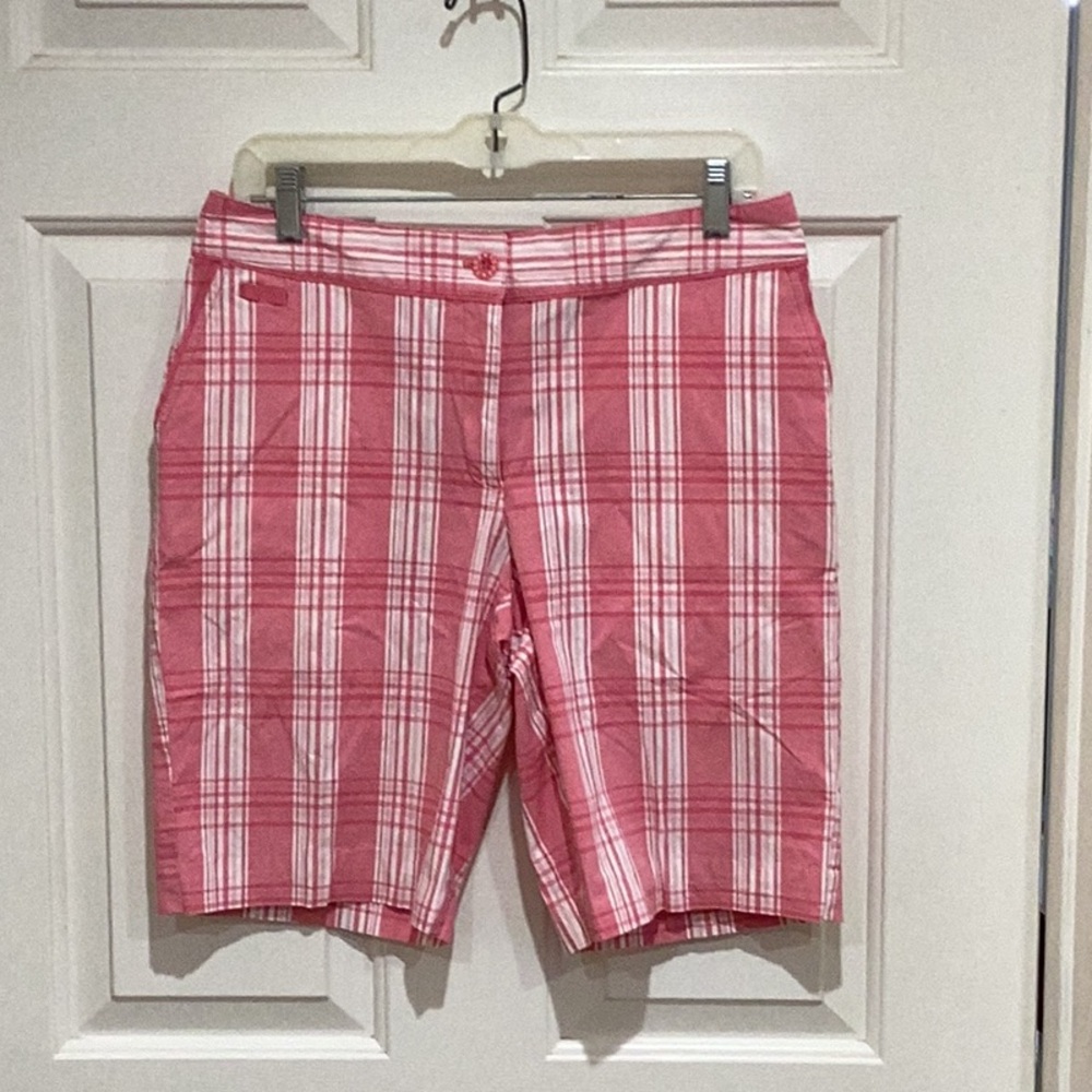 Izod brand ladies shorts